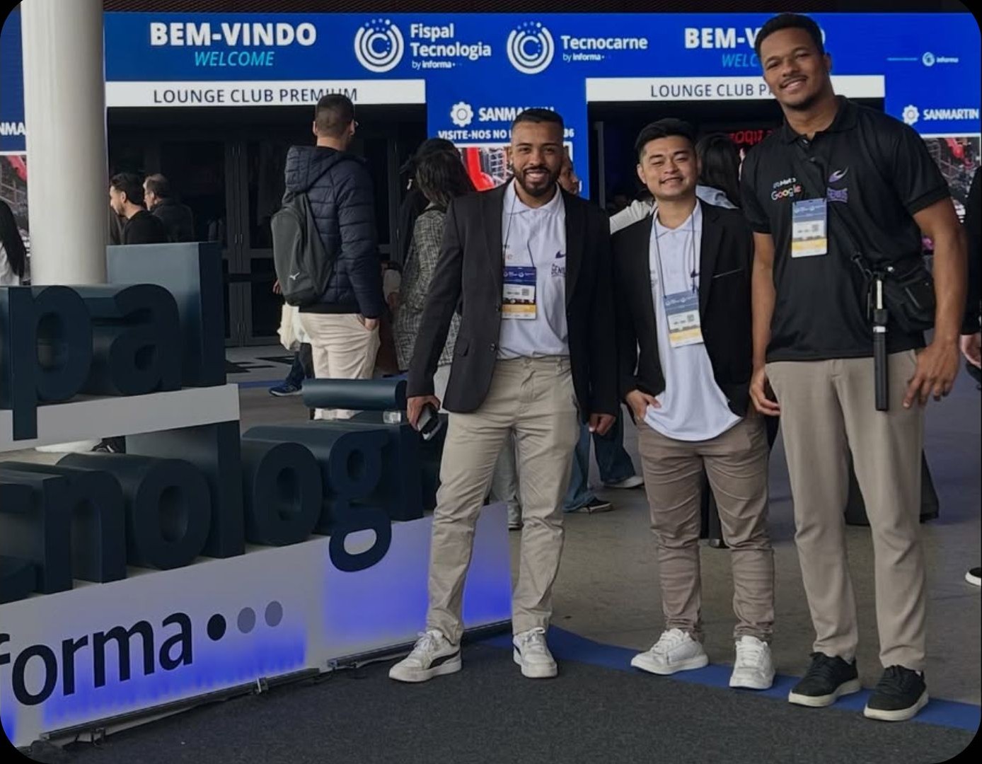 Equipe Genius Assessoria Digital na Fispal Tecnologia
